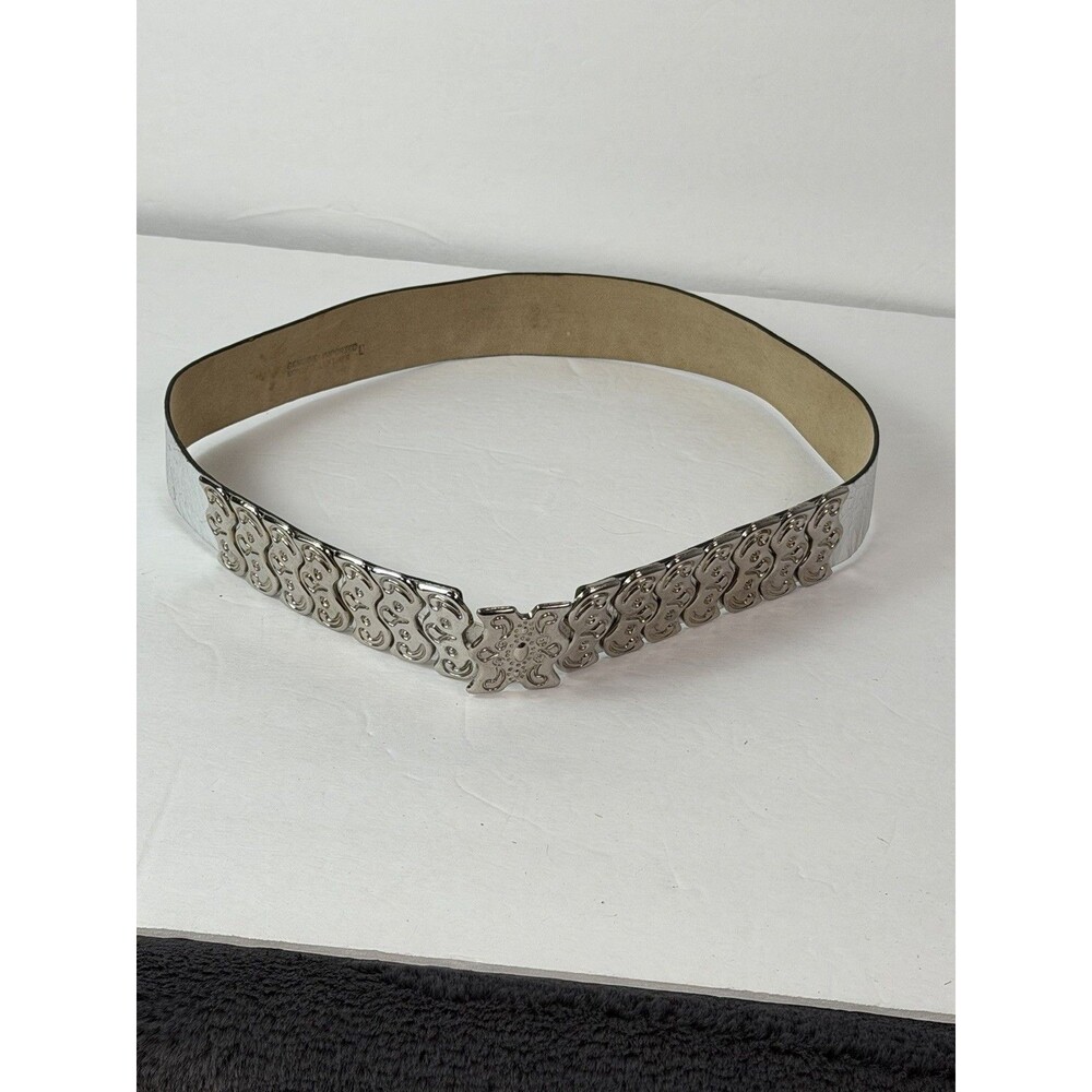 Revcor Women’s Silver Metallic Statement Belt Size Large Ornate Metal Concho Y2K